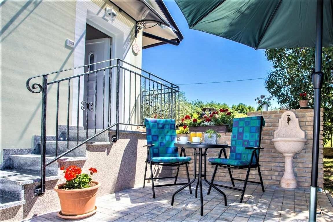 Apartment Green Oasis 1 Umag Buitenkant foto