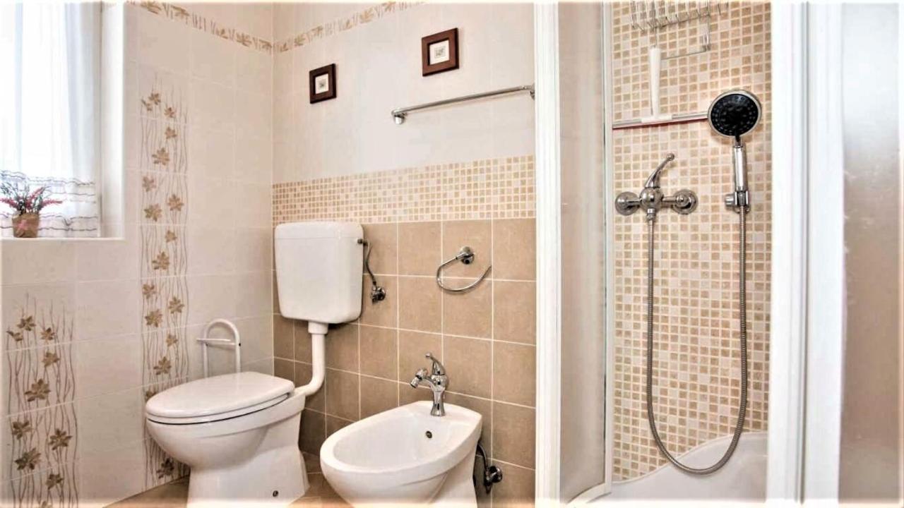 Apartment Green Oasis 1 Umag Buitenkant foto